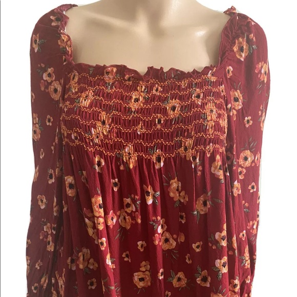 hint of mint Tops - Hint of mint Anthropologie red floral top